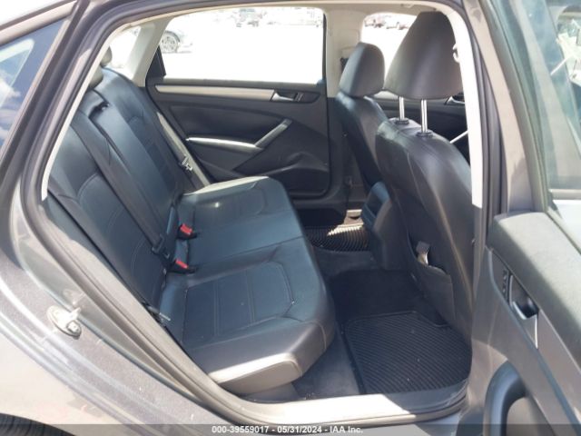 1VWAS7A35FC027618 Volkswagen Passat 1.8t Wolfsburg Edition