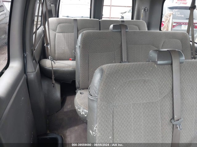 1GAWGFFG5K1368063 Chevrolet Express 2500 Lt