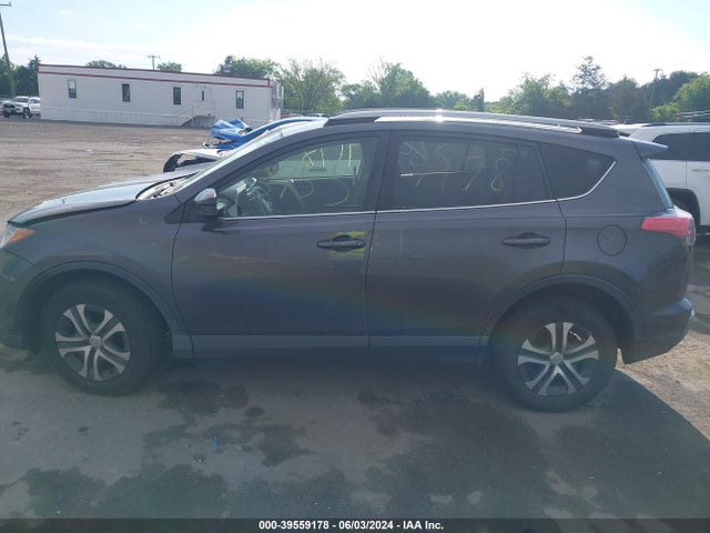 Toyota RAV4 LE 2017 JTMBFREVXHJ138814 Image 14