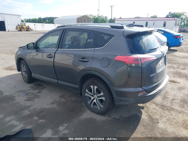 Toyota RAV4 LE 2017 JTMBFREVXHJ138814 Image 3
