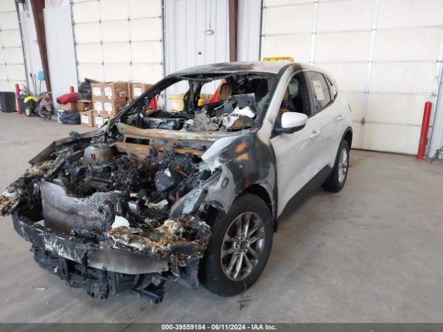 1FMCU9G62LUA09288 Ford ESCAPE SE
