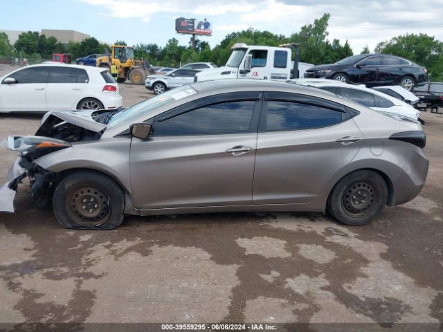 5NPDH4AE2GH683554 Hyundai ELANTRA SE