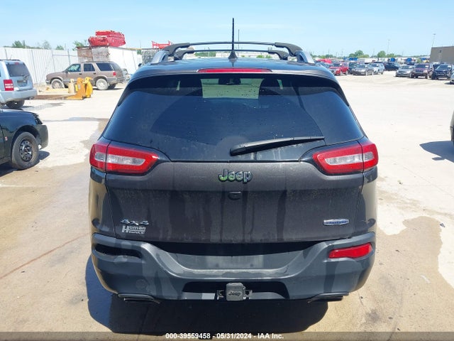 1C4PJMCS1HW590038 Jeep Cherokee Latitude 4x4