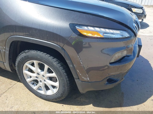 1C4PJMCS1HW590038 Jeep Cherokee Latitude 4x4