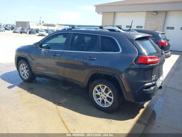 1C4PJMCS1HW590038 Jeep Cherokee Latitude 4x4