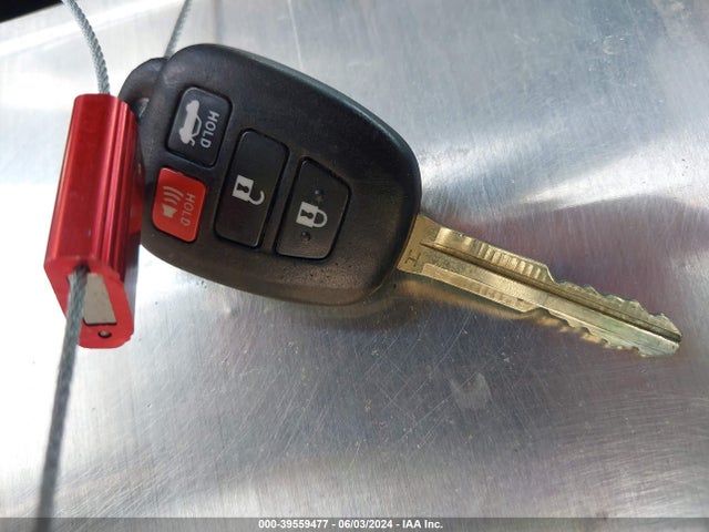 Toyota COROLLA LE 2016 5YFBURHE2GP568476 Image 11