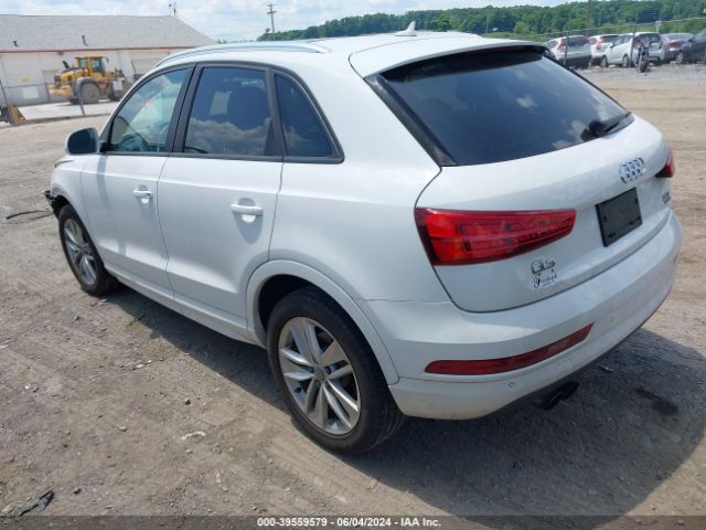 WA1ECCFS8HR012048 Audi Q3 2.0t Premium