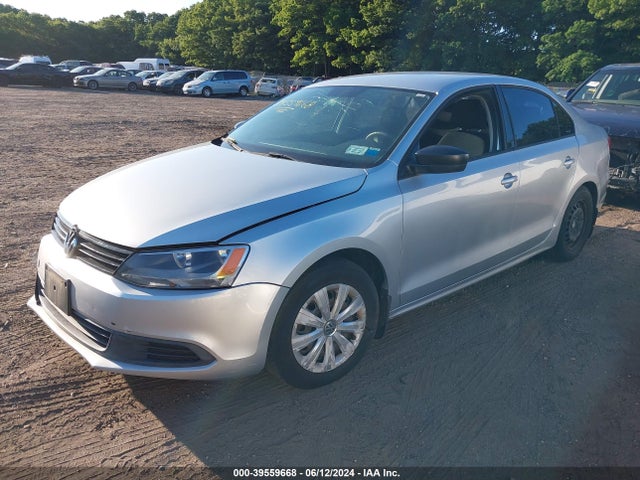 3VW2K7AJ8EM226419 Volkswagen Jetta 2.0l S