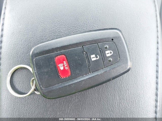 Toyota Prius Xle Awd-e 2020 JTDL9RFU1L3015708 Image 11