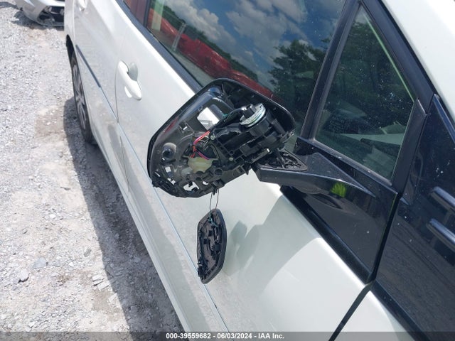 Toyota Prius Xle Awd-e 2020 JTDL9RFU1L3015708 Image 17