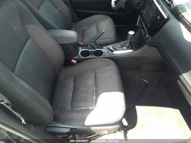 Toyota COROLLA LE 2017 2T1BURHE7HC872565 Image 5