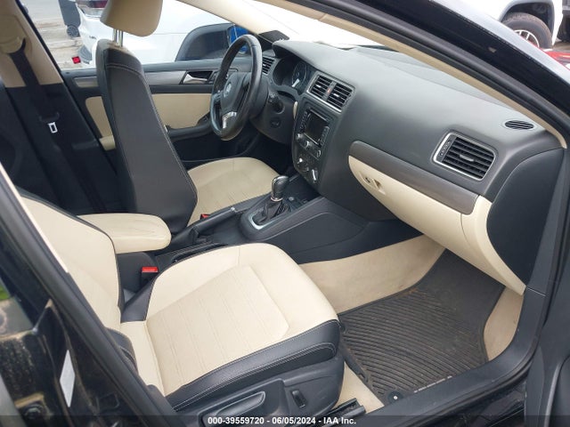 3VWL07AJ6EM211749 Volkswagen Jetta 1.8t Sel