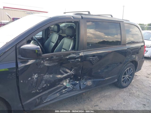 2C4RDGEG2KR661158 Dodge Grand Caravan Gt