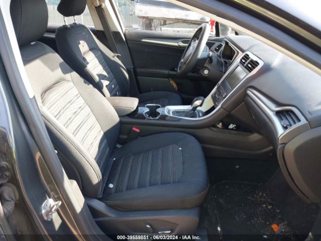 1FA6P0H74G5118224 Ford FUSION SE