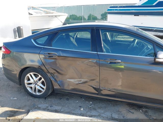 1FA6P0H74G5118224 Ford FUSION SE