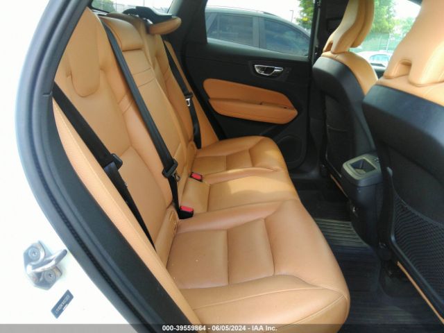 LYV102RK1KB232035 Volvo Xc60 T5 Momentum