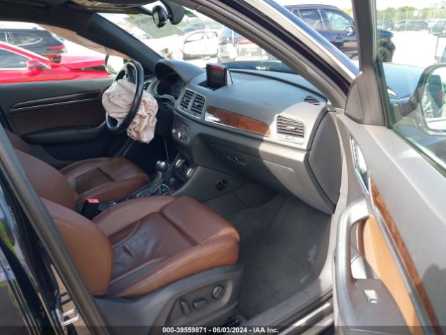 WA1GFCFS9FR009592 Audi Q3 2.0t Premium Plus