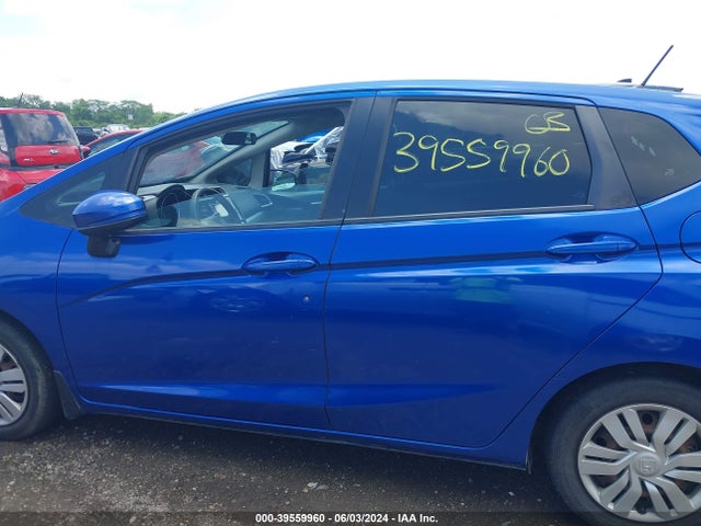 Honda FIT LX 2015 3HGGK5H52FM716685 Image 14