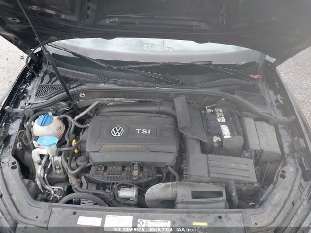 1VWGT7A39HC073320 Volkswagen Passat 1.8t Se