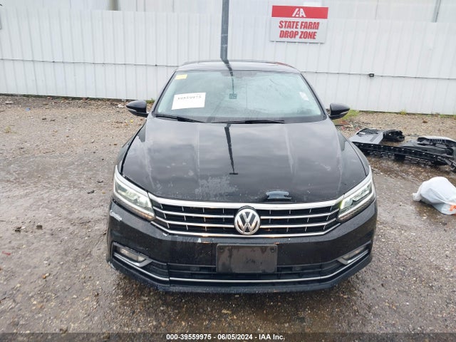1VWGT7A39HC073320 Volkswagen Passat 1.8t Se