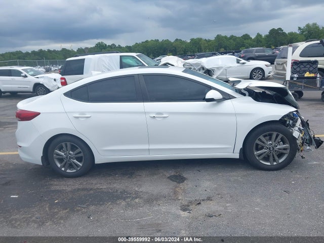 Hyundai Elantra Value Edition 2018 5NPD84LF9JH335831 Image 13