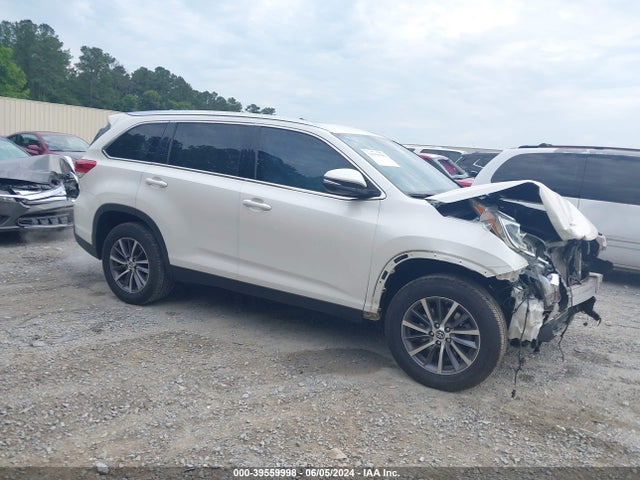 Toyota Highlander Xle 2019 5TDKZRFH8KS561966 Image 13