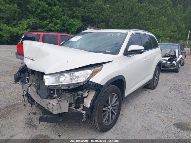 Toyota Highlander Xle 2019 5TDKZRFH8KS561966 Image 2