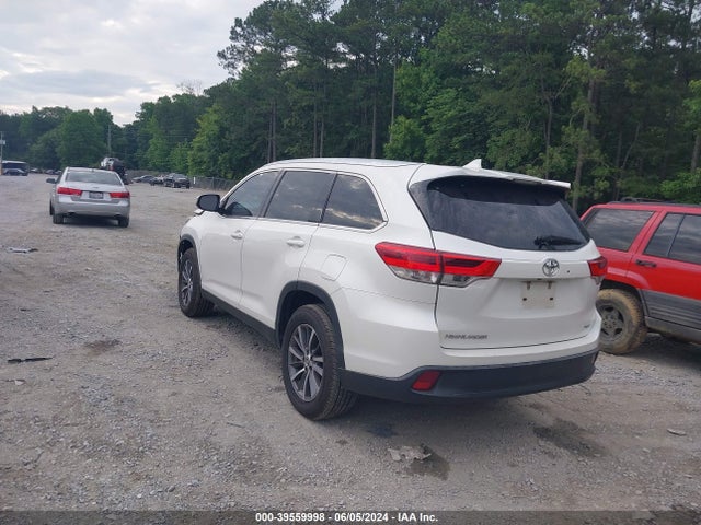 Toyota Highlander Xle 2019 5TDKZRFH8KS561966 Image 3