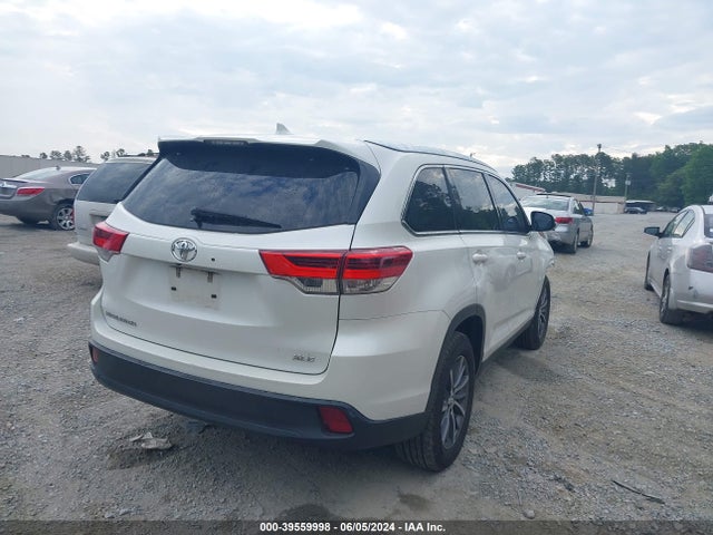 Toyota Highlander Xle 2019 5TDKZRFH8KS561966 Image 4