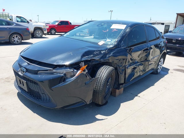 Toyota COROLLA LE 2022 JTDEPMAE5NJ194612 Image 2