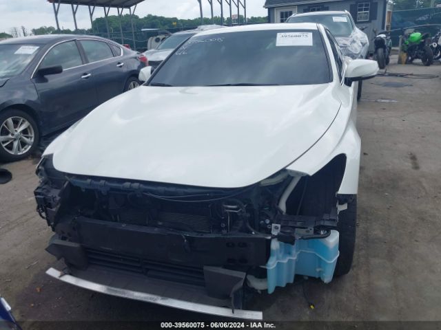 JN1EV7EL8HM552419 Infiniti Q60 3.0t Premium