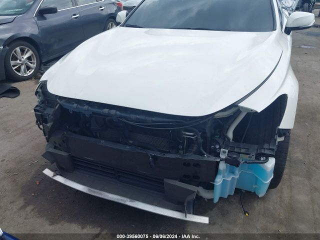 JN1EV7EL8HM552419 Infiniti Q60 3.0t Premium