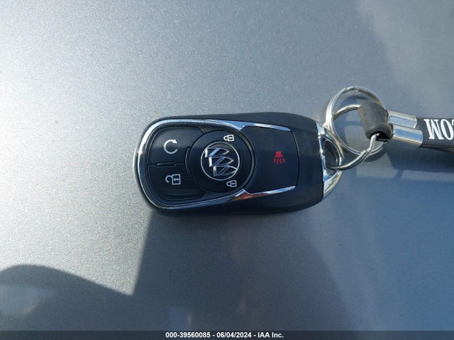 KL4CJGSBXJB654697 Buick Encore Essence