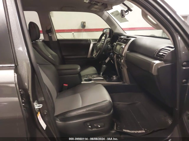 Toyota 4runner Sr5 Premium 2019 JTEBU5JR8K5715231 Image 5