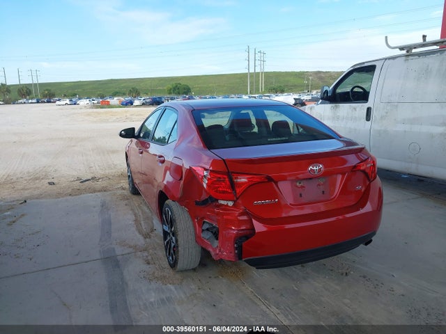 Toyota COROLLA SE 2017 5YFBURHE1HP582838 Image 3