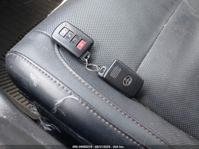 Toyota Highlander Limited Platinum 2017 5TDDZRFH2HS466451 Image 11