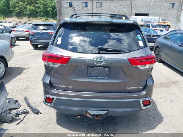 Toyota Highlander Limited Platinum 2017 5TDDZRFH2HS466451 Image 17