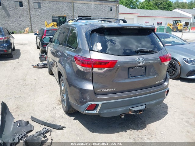 Toyota Highlander Limited Platinum 2017 5TDDZRFH2HS466451 Image 3