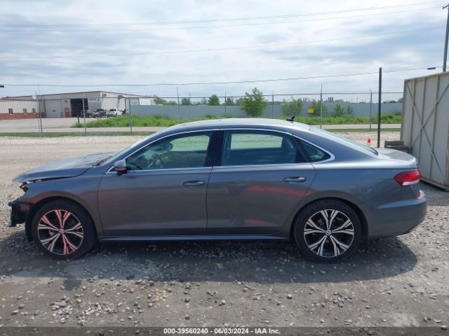 1VWSA7A34NC002635 Volkswagen Passat 2.0t Se