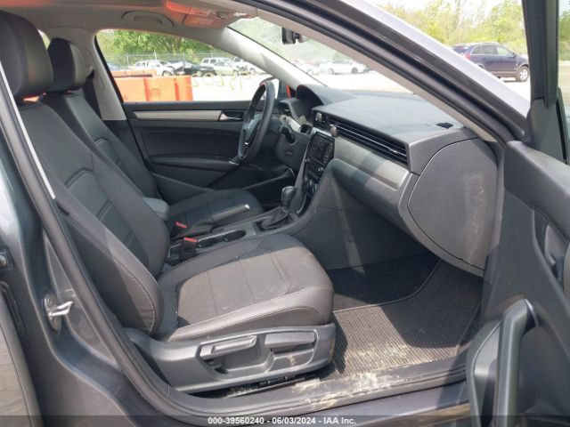 1VWSA7A34NC002635 Volkswagen Passat 2.0t Se