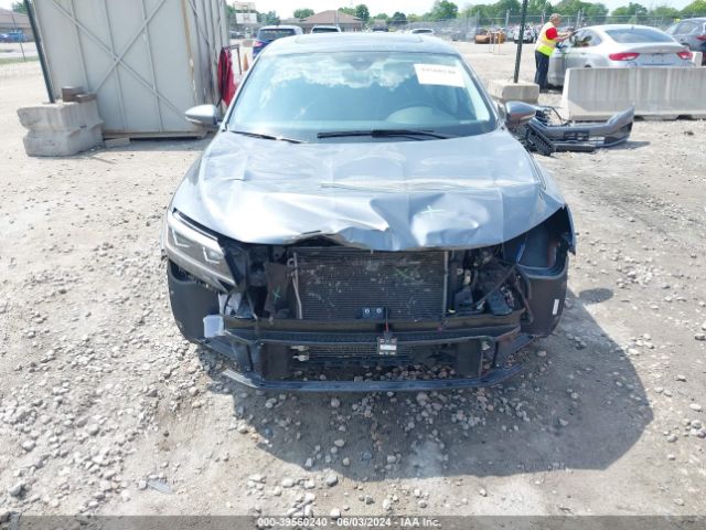 1VWSA7A34NC002635 Volkswagen Passat 2.0t Se