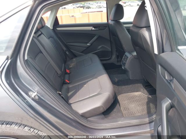1VWSA7A34NC002635 Volkswagen Passat 2.0t Se