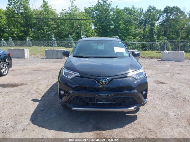 2T3JFREV9GW487555 Toyota RAV4 SE