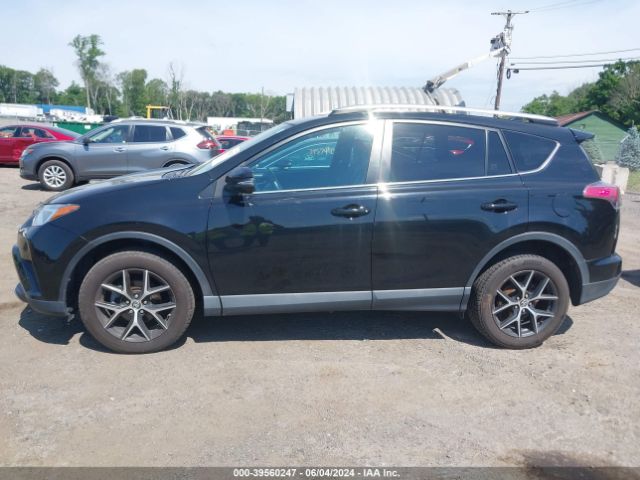 2T3JFREV9GW487555 Toyota RAV4 SE