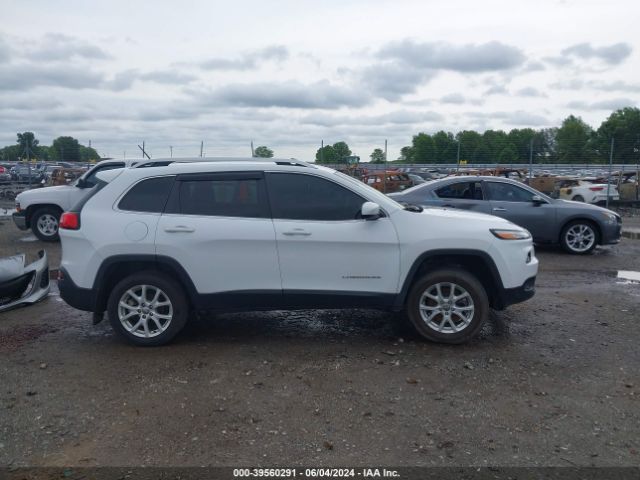 1C4PJLCB0JD551923 Jeep Cherokee Latitude
