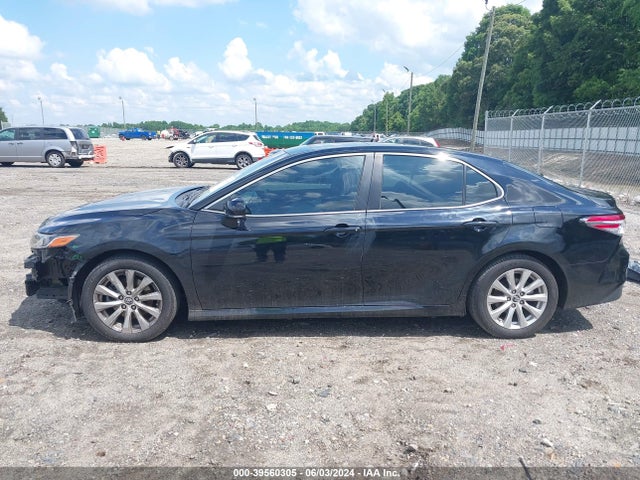 Toyota CAMRY LE 2018 4T1B11HK2JU532308 Image 15