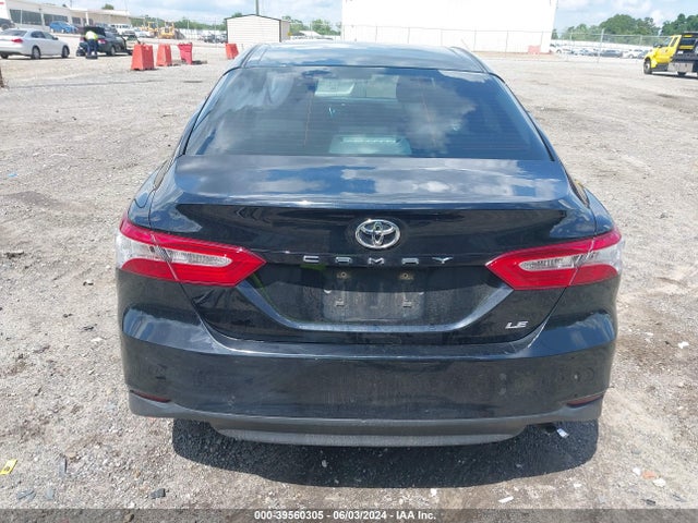 Toyota CAMRY LE 2018 4T1B11HK2JU532308 Image 17