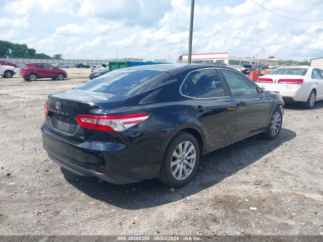 Toyota CAMRY LE 2018 4T1B11HK2JU532308 Image 4
