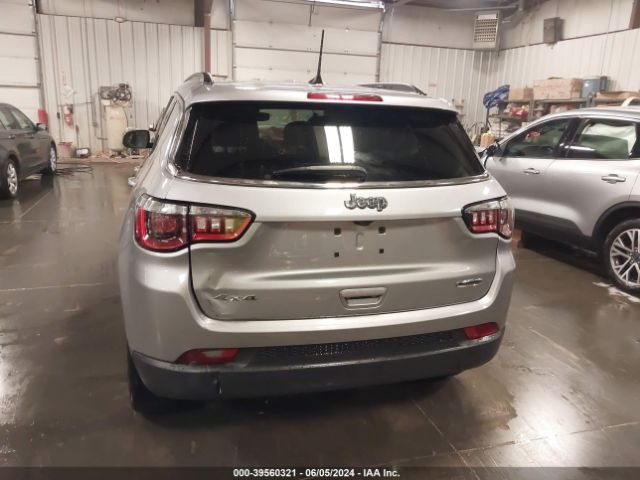 3C4NJDBB0MT573885 Jeep Compass Latitude 4x4
