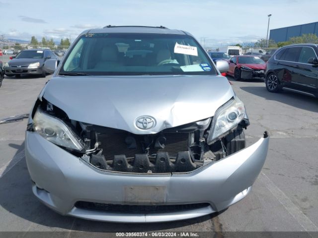 5TDDK3DC2ES085302 Toyota Sienna Xle 7 Passenger
